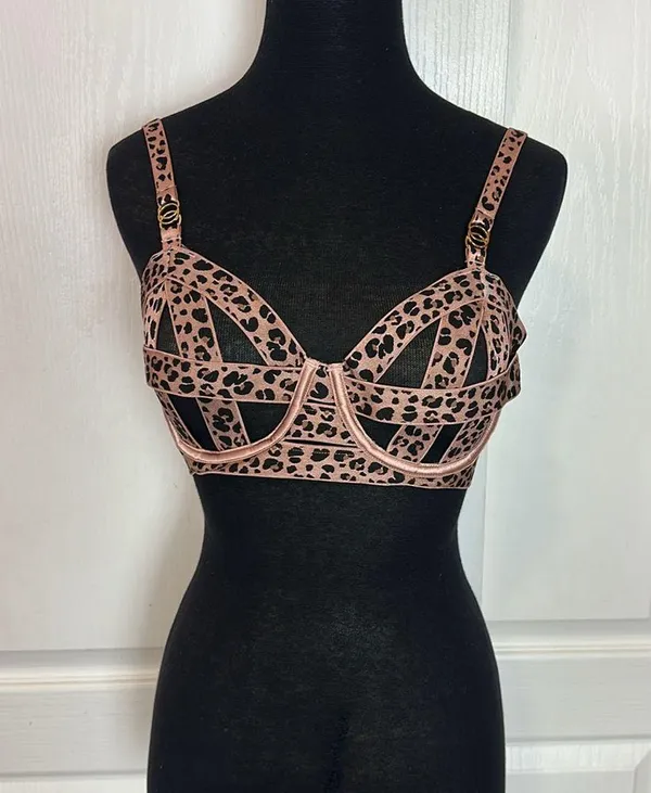 Victorias Secret Very Sexy Unlined Demi Bandage Strappy Sexy Bra - Image 4
