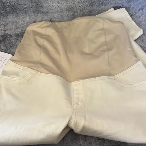 Ingrid & Isabel Skinny Maternity Jeans - Image 5