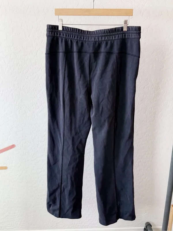 Lululemon black Softstreme high rise straight leg athletic pants - Image 5