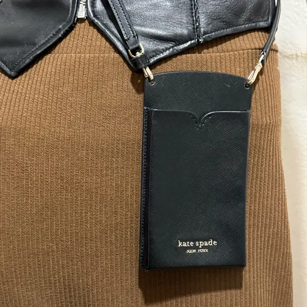 KATE SPADE NY Spencer Black Saffiano Leather Crossbody Phone Case - Image 10
