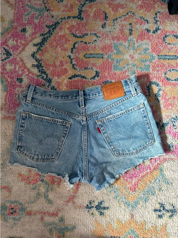 Levi’s 501 Denim Shorts Cut-Off - Image 4