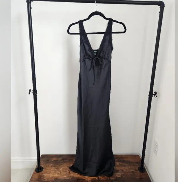 Wild Fable Satin Lace Midi Women’s Trim Slip Dress - Image 3