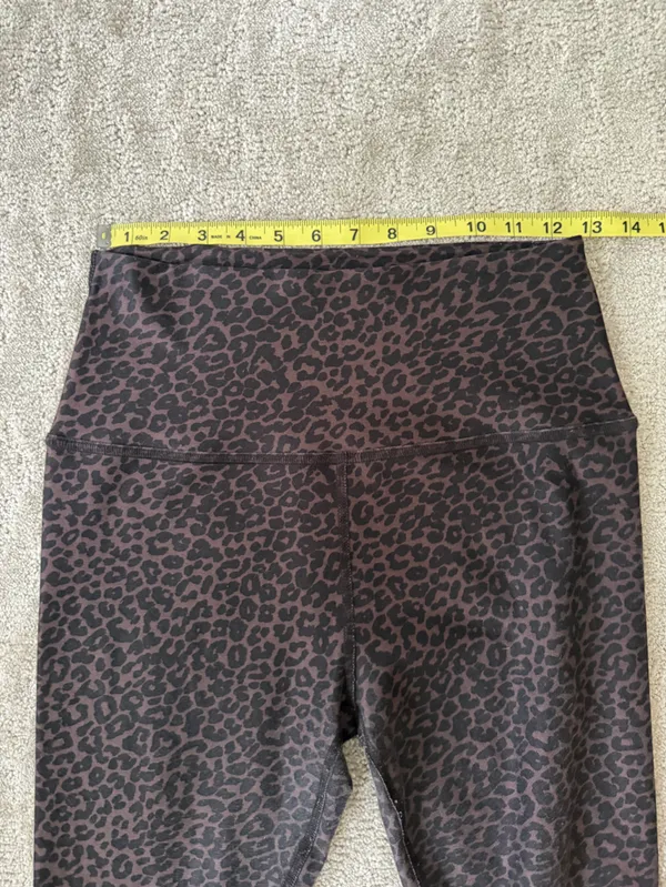Beyond Yoga SoftMark High Waisted Midi Leggings in Espresso Leopard Size Large - Image 14