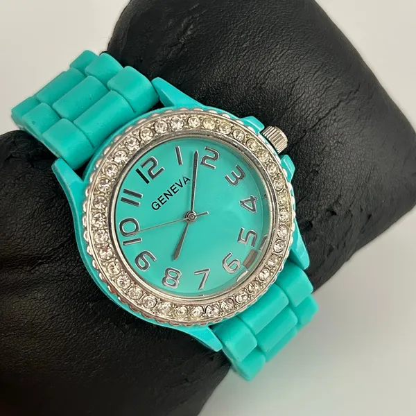 Geneva Turquoise Rhinestones Studded Bezel Women’s Fashion Watch Working - Image 3