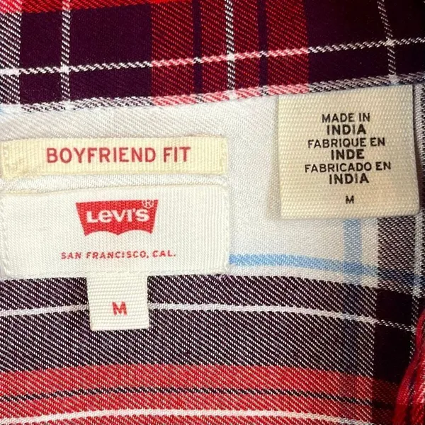 Levi’s Boyfriend Fit Plaid Button Down Blouse Medium - Image 5