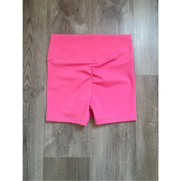 Princess Polly High Rise Scrunch Booty Shorts Pink US 6 - Image 5
