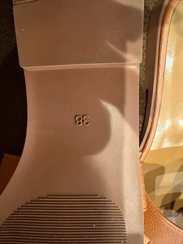 Women’s sandals Tan Size 38 European . 7 is - Image 4