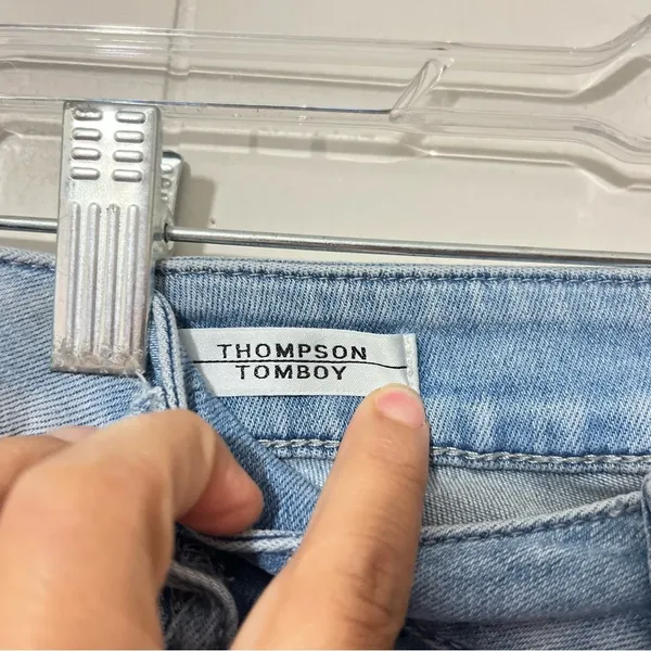 Vigoss Thompson Tomboy Boyfriend Jeans Womens 31 Distressed Light Wash - Image 5