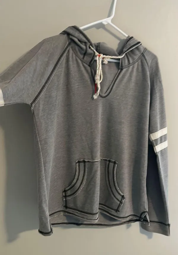 Hem & Thread Lightweight Sweatshirt - Image 3