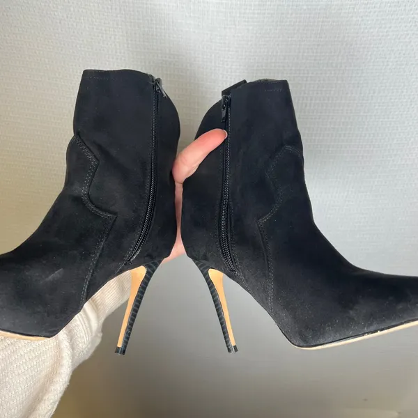 Express Womens Black Suede Pointed Toe Western Stiletto Ankle Boots Size 6‎ - Image 7