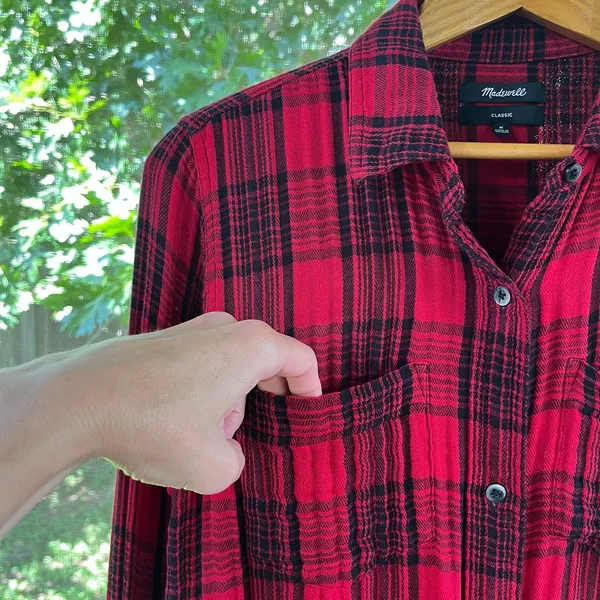 Madewell Women's Classic Ex-Boyfriend Shirt Red & Black Plaid Size M - Image 6