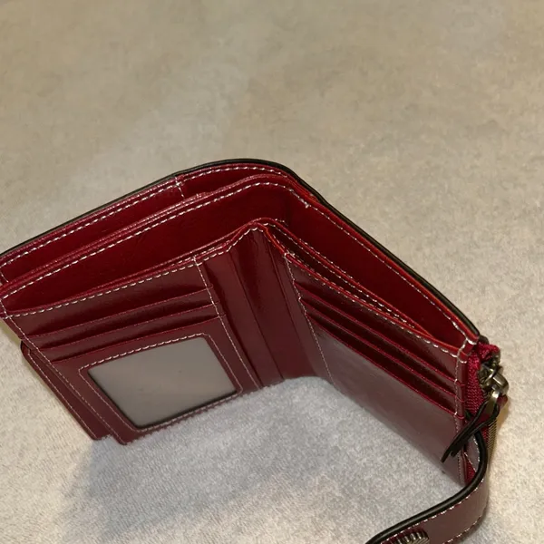 Chic Burgundy Leather Wallet Red - Image 7