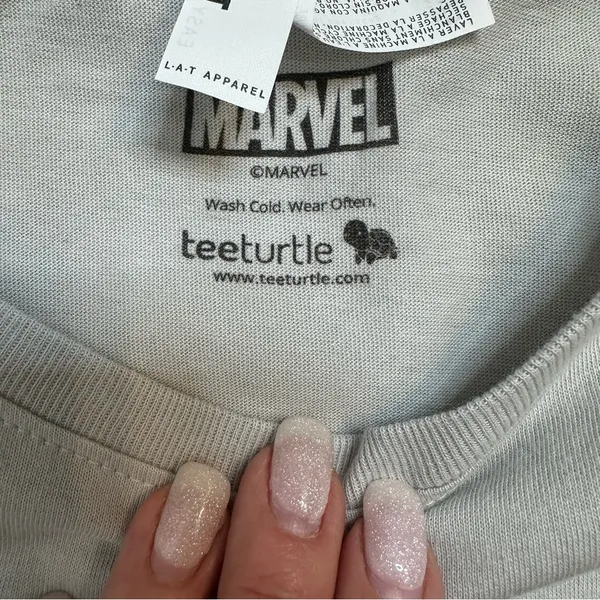 Women’s Gray Marvel Deadpool T-shirt Size XL (NWT) - Image 3