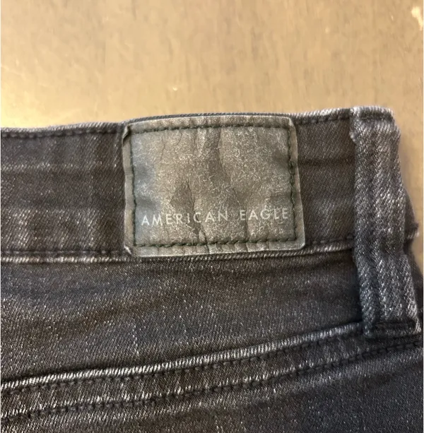 Black American Eagle Jean Shorts - Image 3
