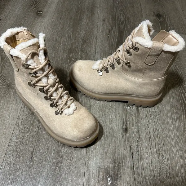 Soda Beige Lace-Up Winter Boots - Image 3