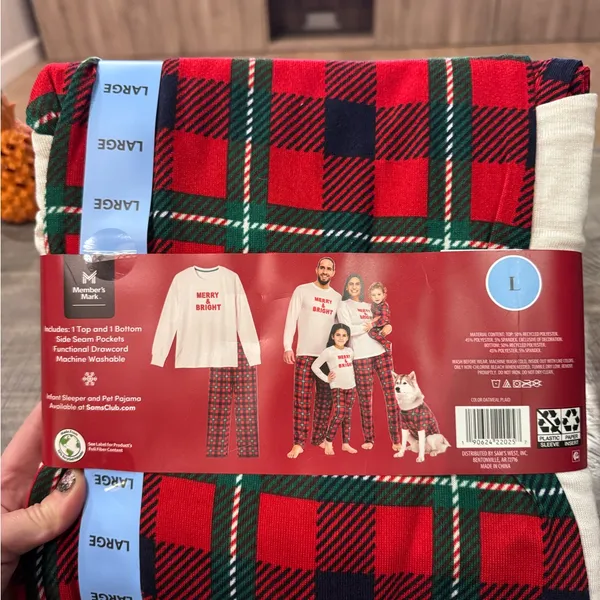 Members Mark Holiday PJs - Image 2
