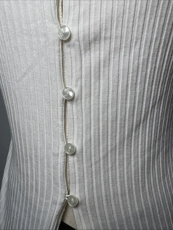 Abercrombie & Fitch White Ribbed Button-Front top - Image 3