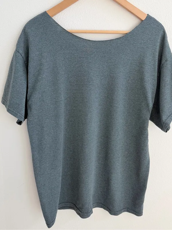 Butler University Bulldogs Off-Shoulder T-Shirt Gray College Tee - Image 11