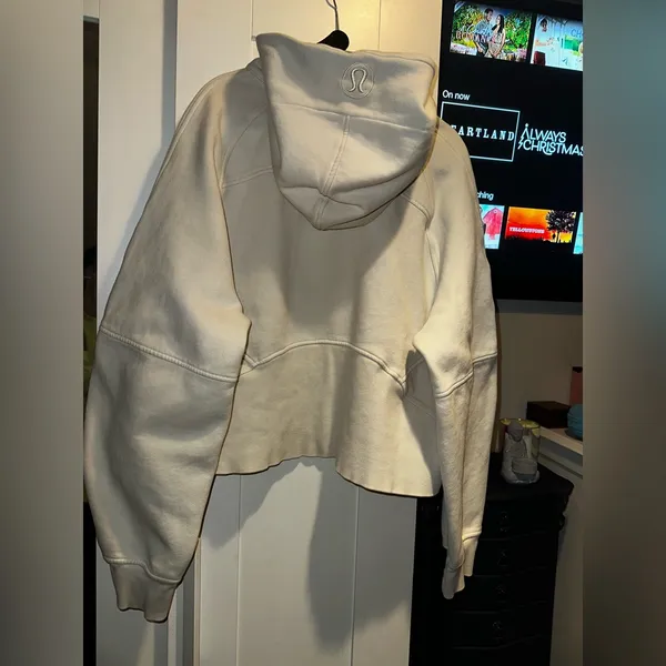 Lululemon Scuba Oversized Half-Zip Hoodie
Bone (First Release) - Image 10