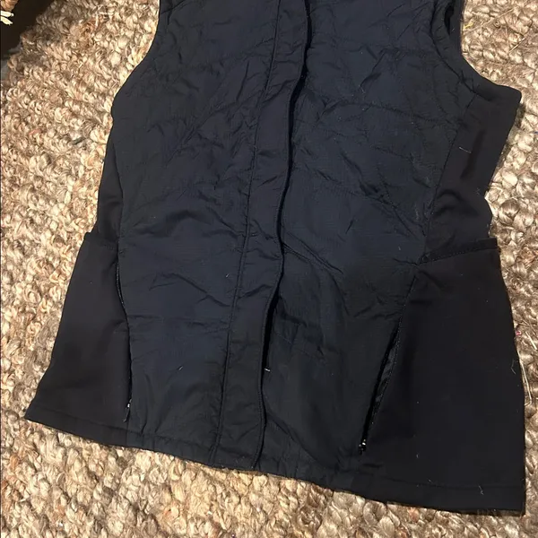 Brooks Women's Shield Hybrid Vest Black Size Small 221507 - Image 6
