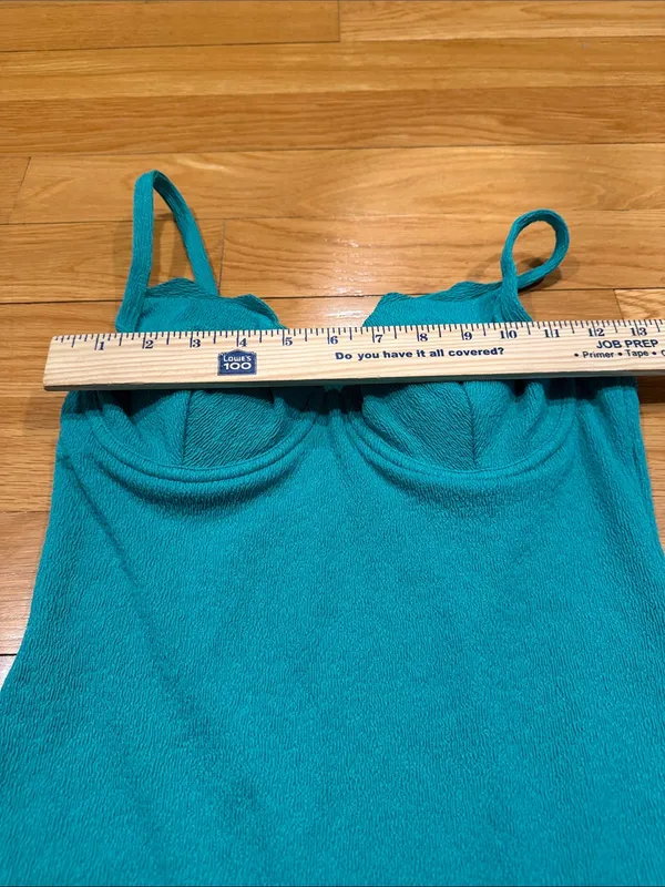 NWT Cupshe one piece swimsuit size medium. - Image 2
