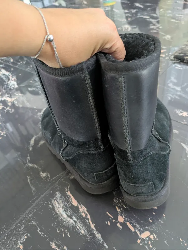 UGG Classic Short Rubber Boots Size 7 - Image 7