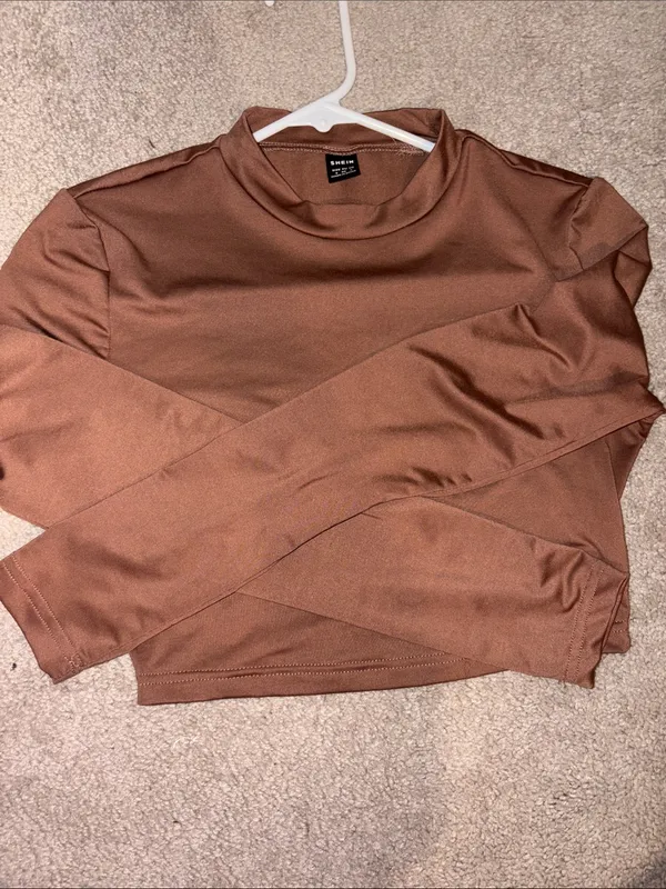Women's Brown Long-Sleeve Mock Neck Crop Top - Image 3