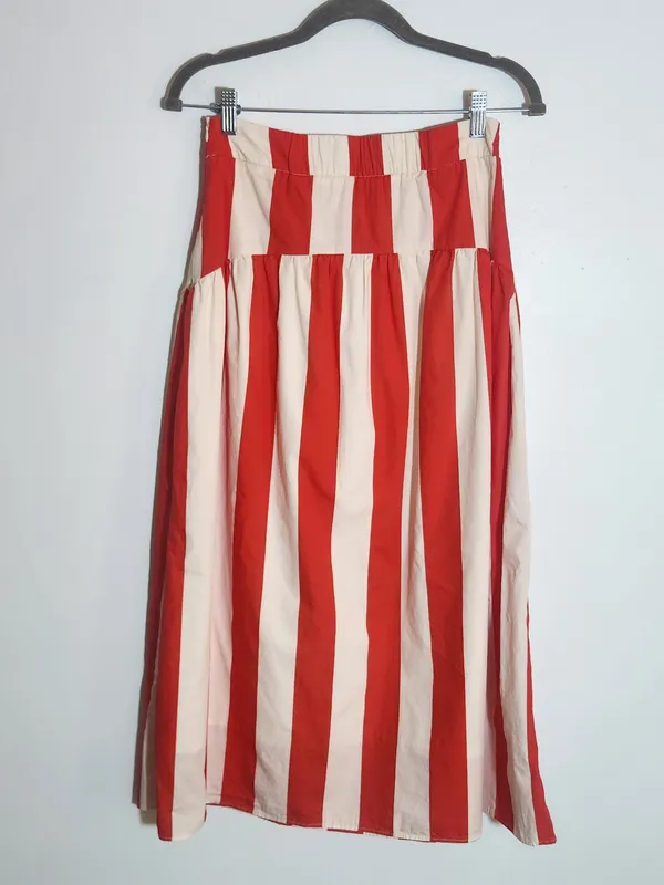 Avara Red and Cream Stripe Midi Skirt Size 6 - Image 4