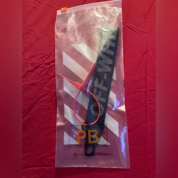 Authentic Off-White Keychain / Lanyard by Virgil Abloh In Black - Image 7