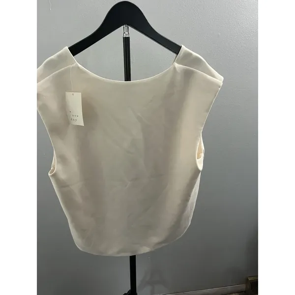 A New Day Ivory Solid Sleeveless V-Neck Blouse vest XL - Image 2