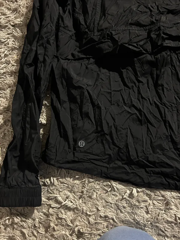 Lululemon Windbreaker Jacket - Image 4