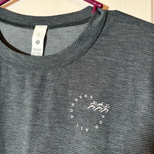 Lululemon Mile Maker Run Crew Graphic Mesh Short-Sleeve Shirt. NWT Size Large. - Image 3