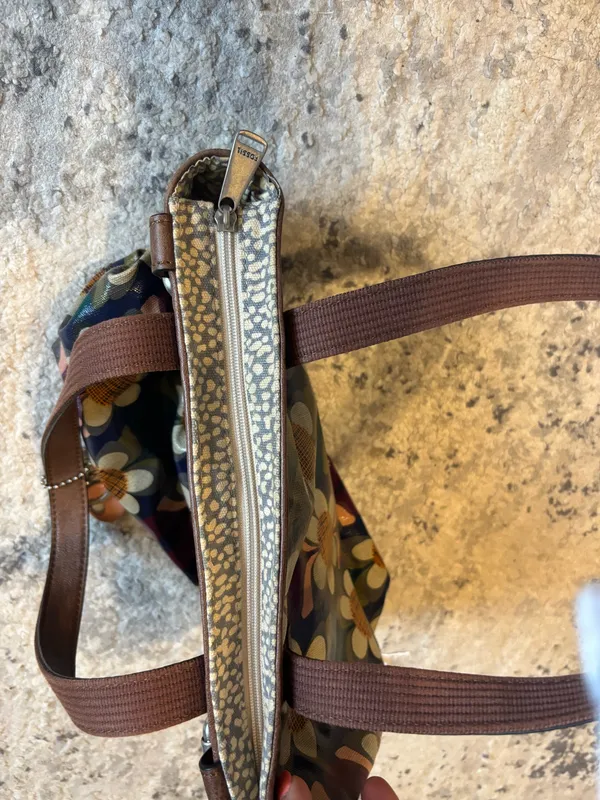 Fossil floral bag with leather trim  - Image 8