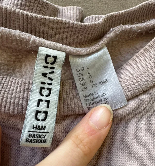 H&M Classic Basic Sweatshirt - Image 7