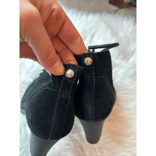 Michael Kors Suede Black High Heeled Elliot Boots Retailed $189 size 8 M suede - Image 6