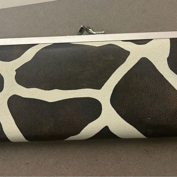 Wallet Giraffe Pattern Long Wallet Preowned light fading Black - Image 3