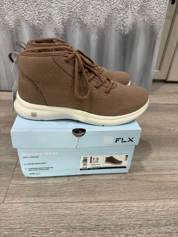NEW FLX Envision High Top Shoe Size 7.5 - Image 4