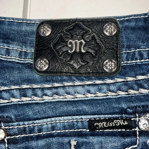 Miss Me Dark Blue Bermuda Jean Shorts size 26 - Image 8