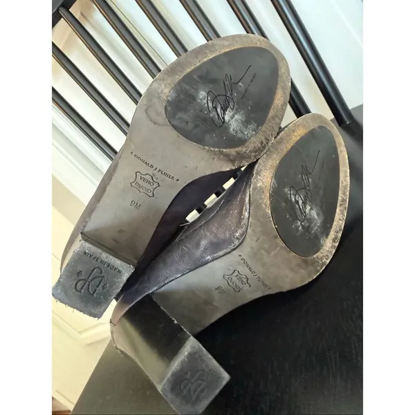 Donald J Pliner Chenia grey leather pewter tall boot size 9 - Image 8