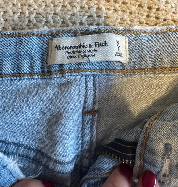Jeans - Image 2