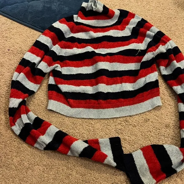 Urban‎ outfitters small sweater top - Image 6