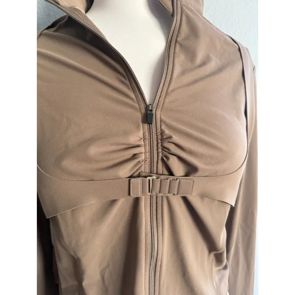 Halara Ruched Push-Up Long Sleeve Yoga Jacket - Image 4