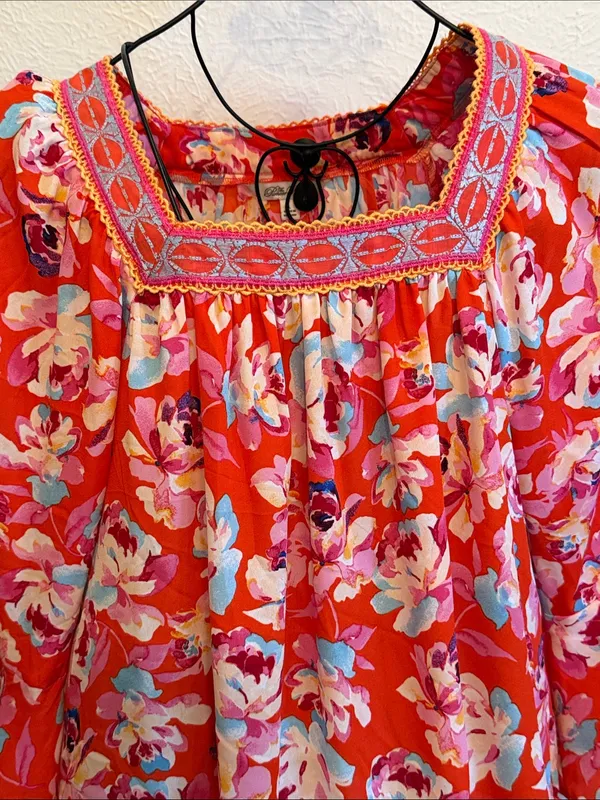 ❤️❤️❤️BOGOHO❤️❤️❤️Floral Red Peasant Blouse with Embroidered Square Neck-Large - Image 2