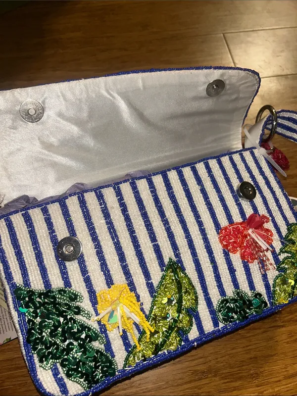 Handcrafted MADE IN INDIA Beaded hibiscus day print shoulder bag - Image 5