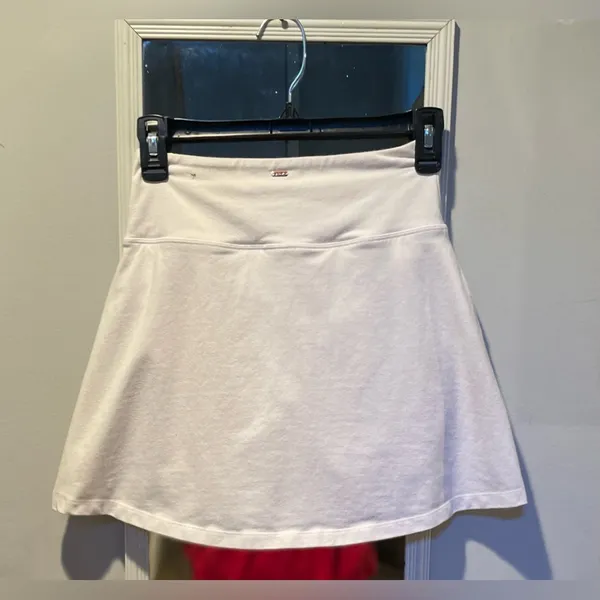 Women’s PINK Victoria's Secret Skort Cotton Elastane Shorts Inside White Size Xs - Image 4