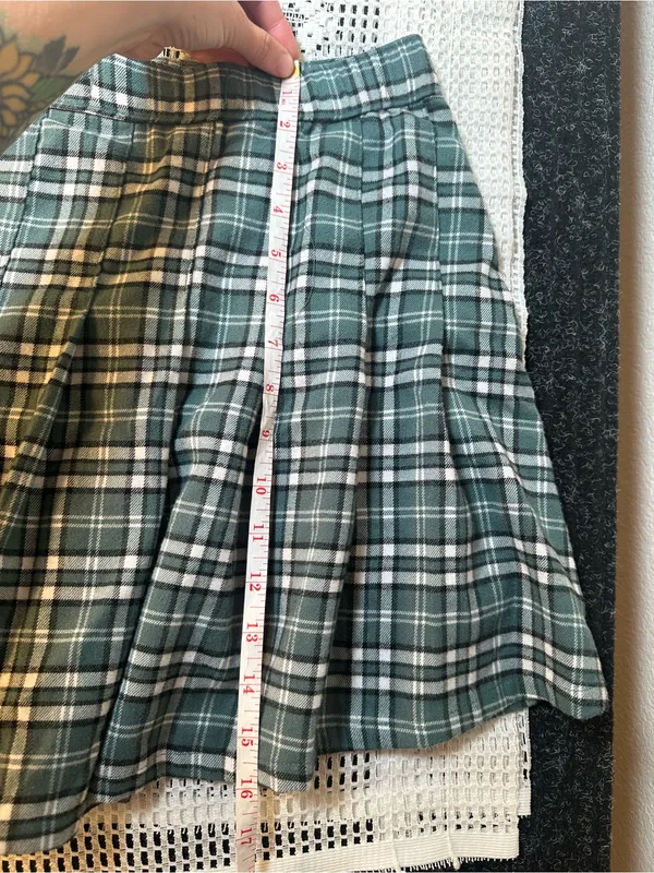 Hollister Green Plaid Pleated Skirt - Image 6