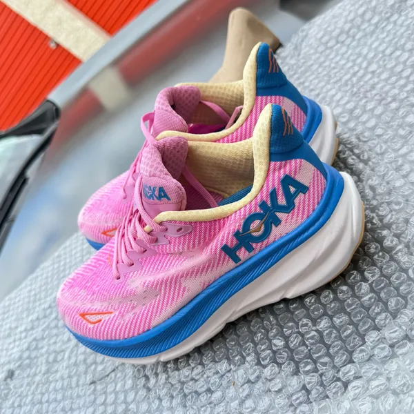 Hoka One One Clifton 9 Pink Running Shoes with White Diagonal Stripes #running #athletic women size 7.5 ( new no box) - Image 4