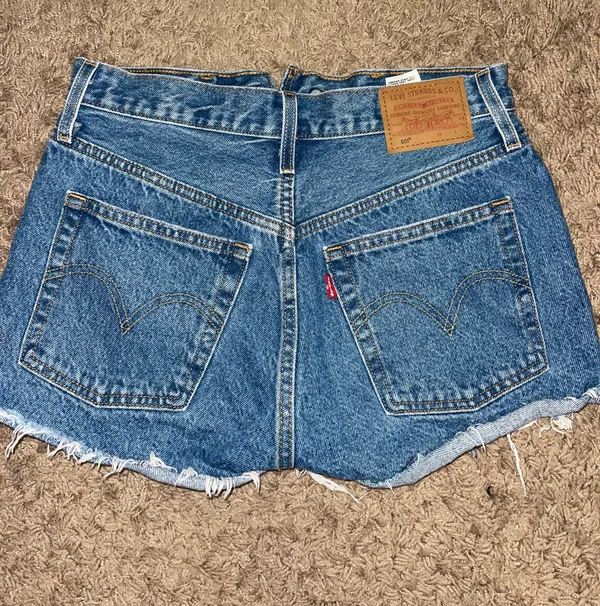 Levi's 501 Shorts - Image 4