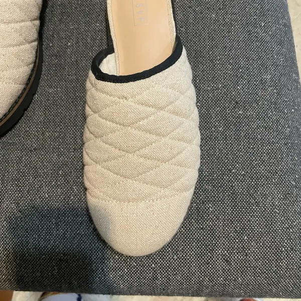 RSVP Cream Quilted Flats - Image 4