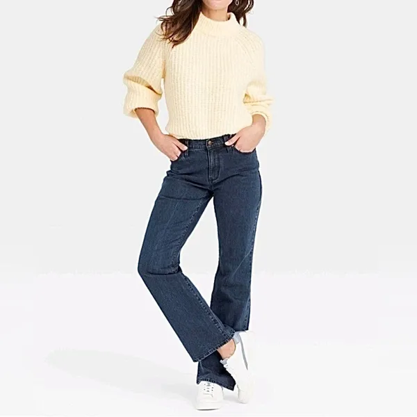 Universal Threads Vintage Bootcut Blue Jeans Pants - Image 2